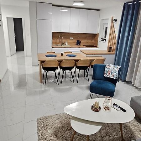 Superior Apartment Lisinski - Private Parking - 2 & 3 Bedroom Zagreb Ngoại thất bức ảnh