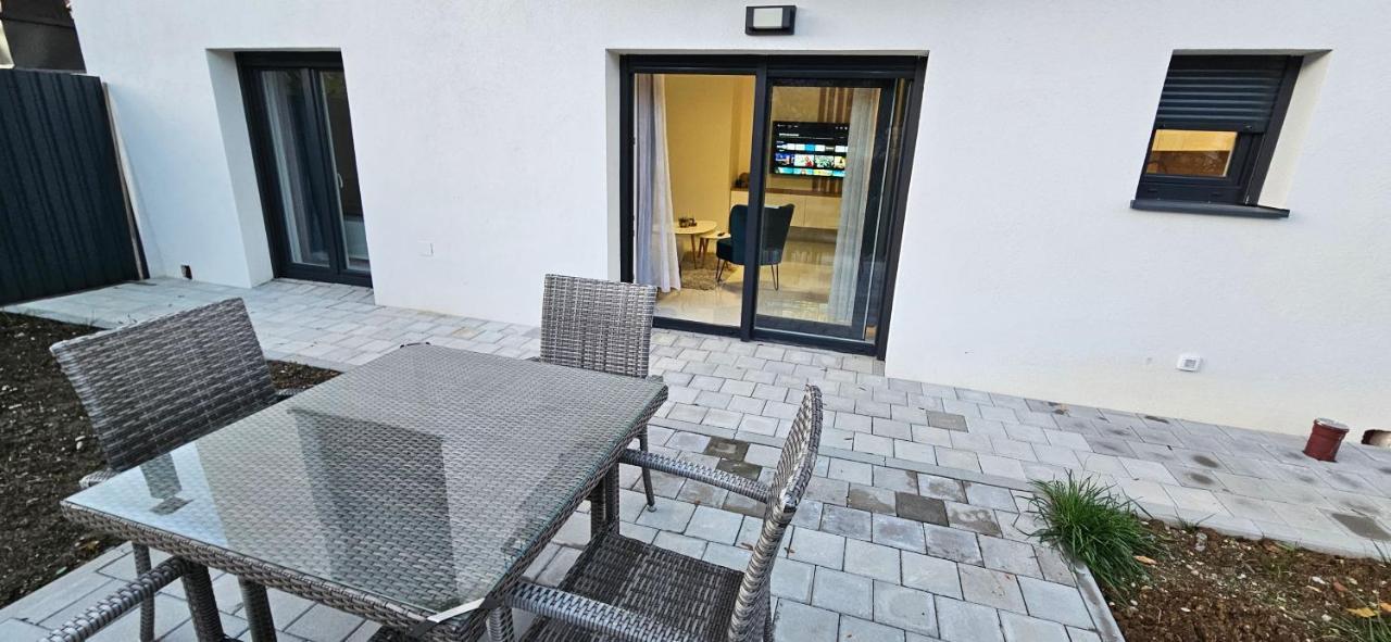 Superior Apartment Lisinski - Private Parking - 2 & 3 Bedroom Zagreb Ngoại thất bức ảnh